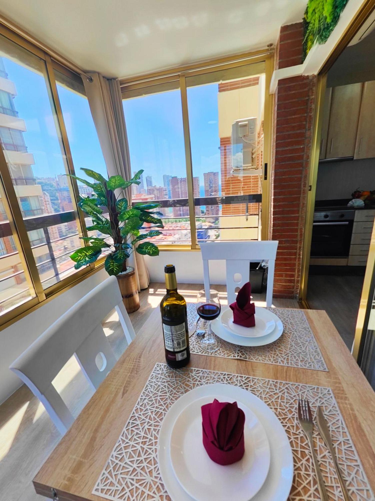 Acuarium Lux Apartment Benidorm Bagian luar foto